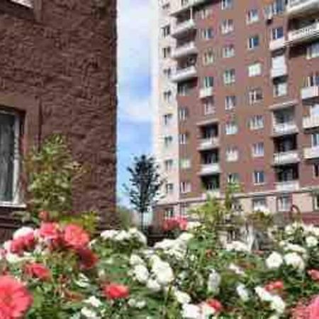 Уютная Квартира В Центре Возле Адк Almaty Ngoại thất bức ảnh